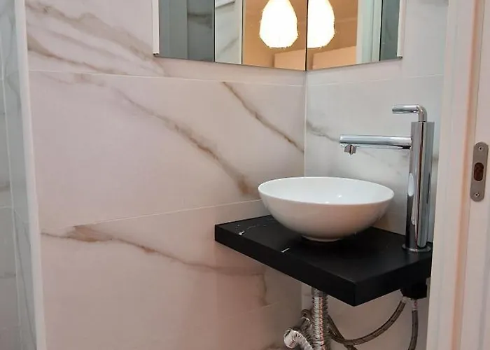 Inolvidable - 3 Hab Bano Y Aseo - Vut-5943-as * Χιχόν